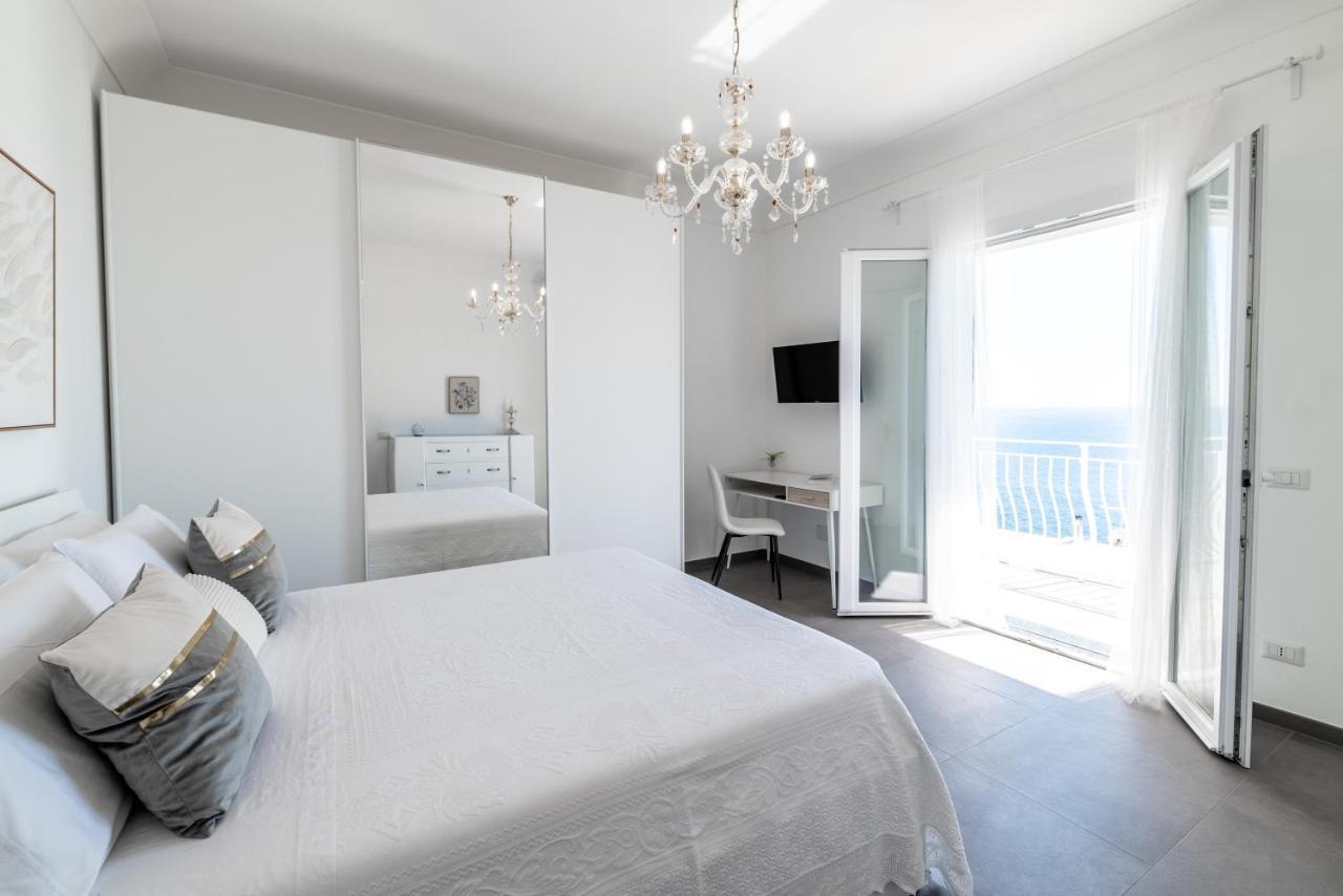 Casa Clara Apartment Praiano Luaran gambar